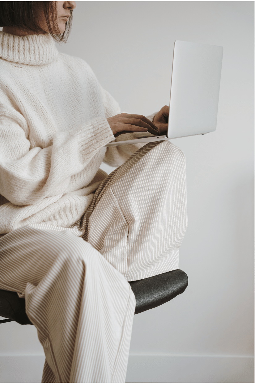 A woman showing how to stay focused and productive in personal tasks.