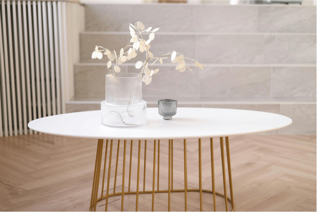 Decor example of a serene and simple life.