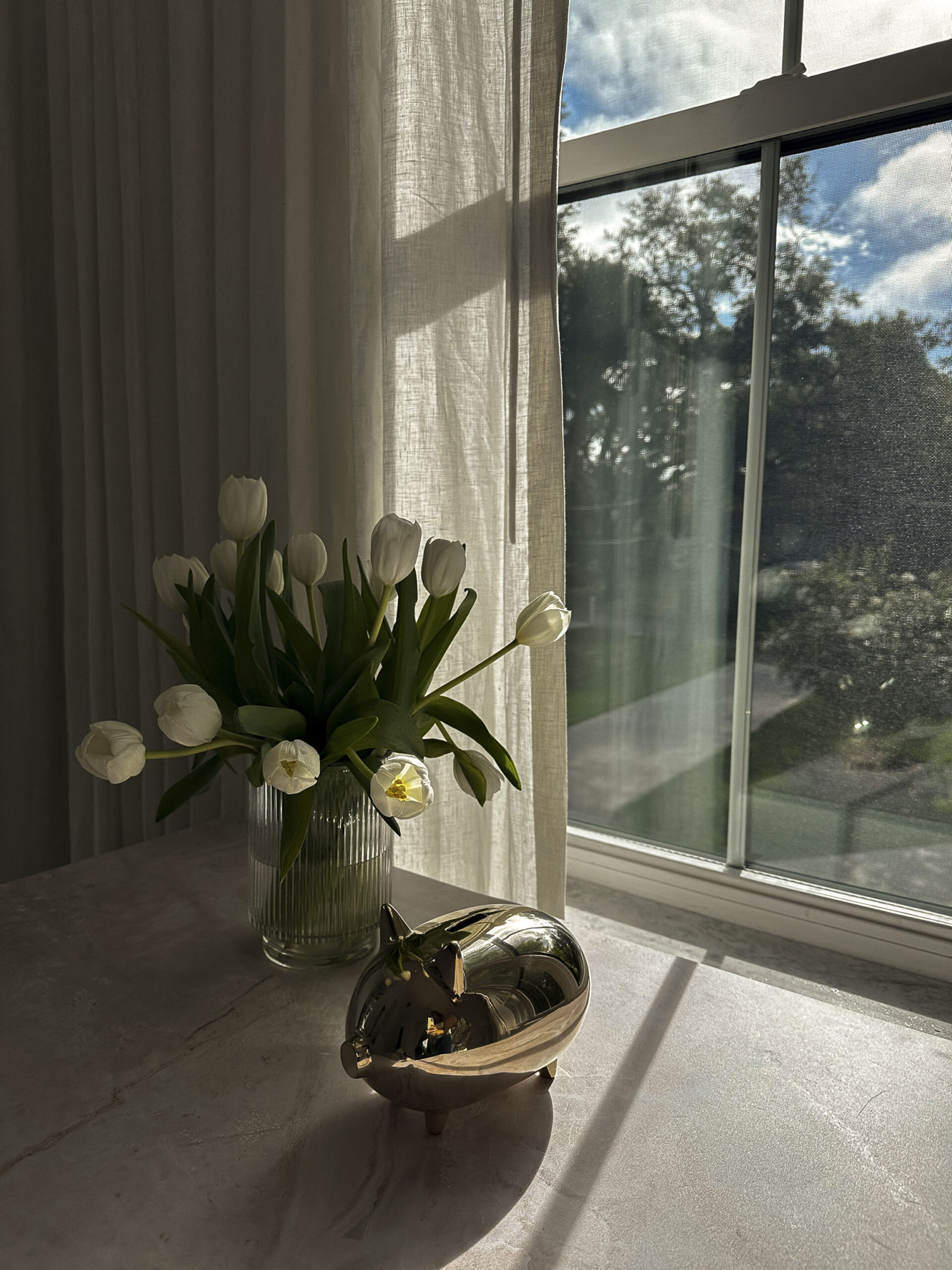 Relaxed nervous system and money article